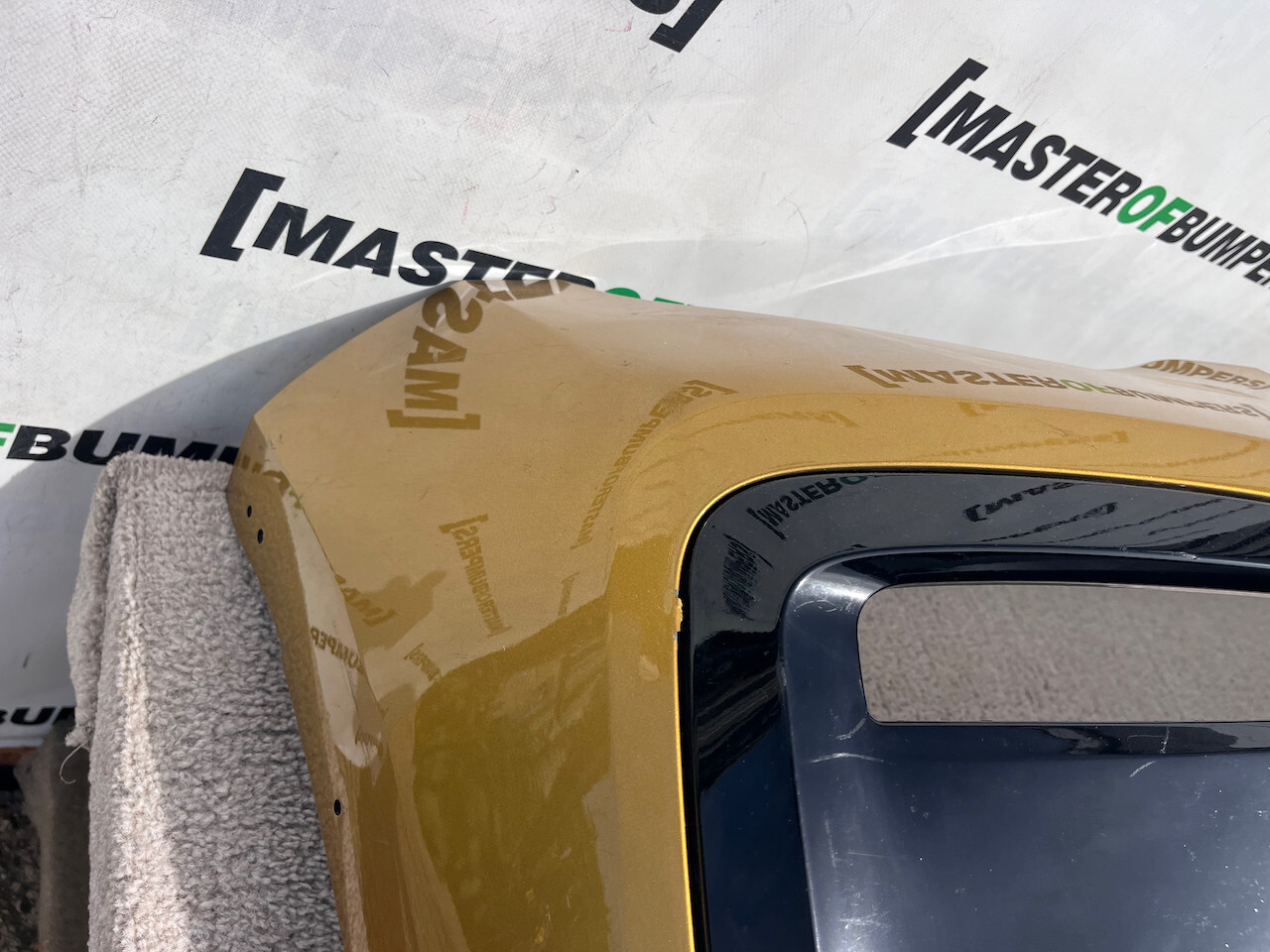 BMW I3s I3 Performance Sport 2018-2022 Front Bumper 4 Pdc Genuine [B192]