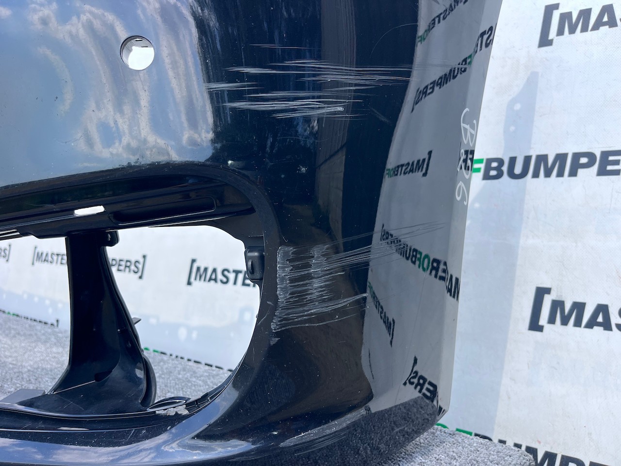 BMW 5 Series Se F10 F11 Lci 2013-2016 Front Bumper 4 Pdc +jets Genuine [B26]