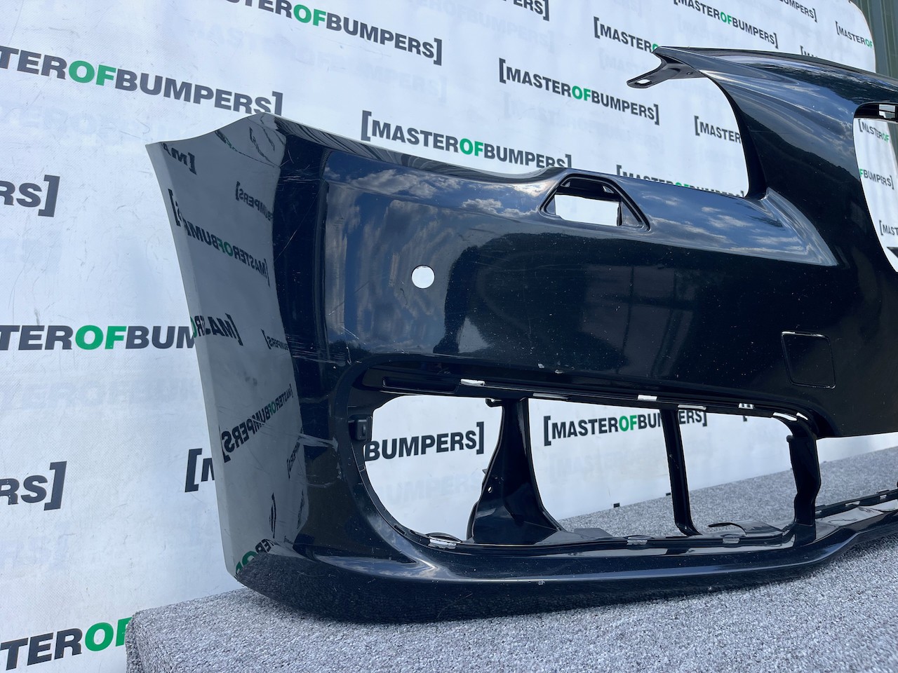 BMW 5 Series Se F10 F11 Lci 2013-2016 Front Bumper 4 Pdc +jets Genuine [B26]