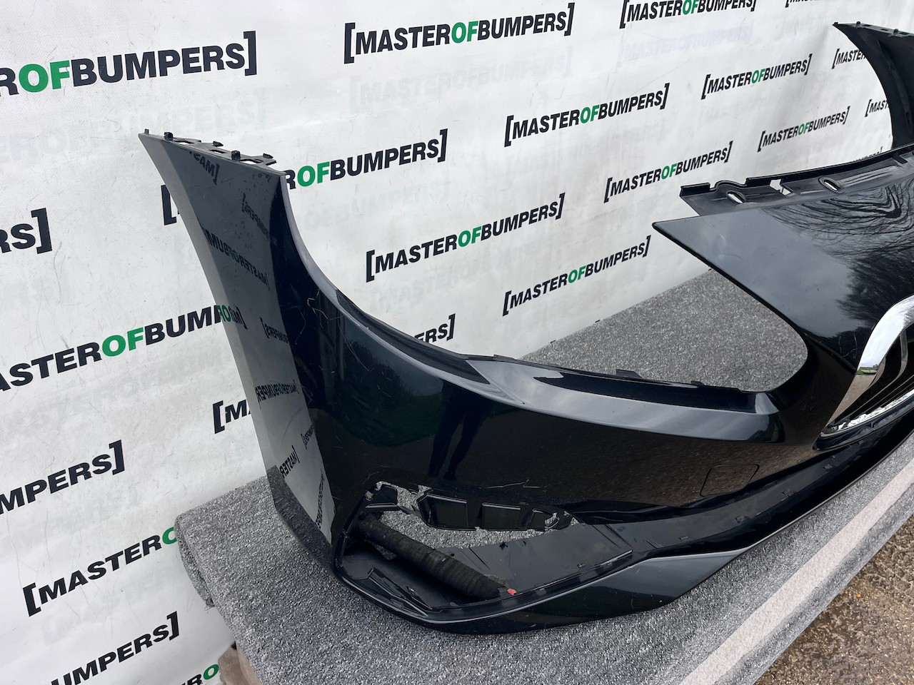 BMW 2 Active Tourer Se F45 Lci 2019-2022 Front Bumper 4 Pdc Genuine [B306]