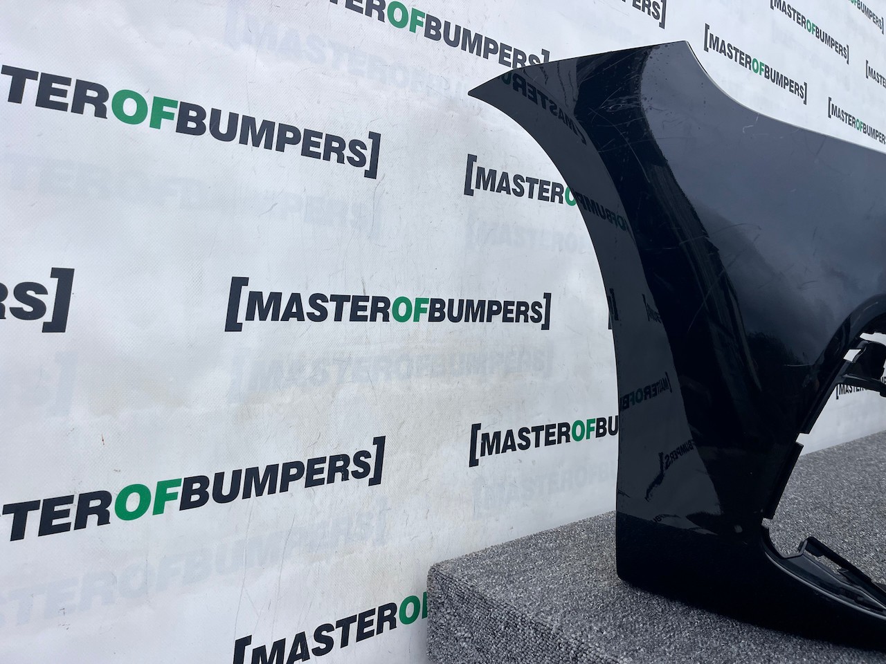 BMW 2 Active Tourer Se F45 Lci 2019-2022 Front Bumper 4 Pdc Genuine [B306]