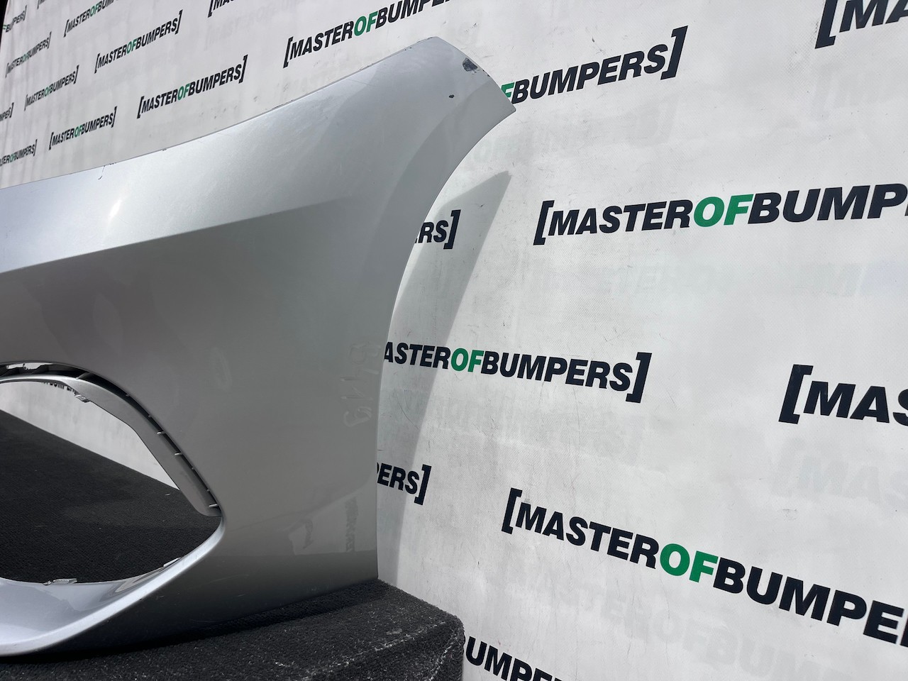 BMW Z4 Sdrive Se G29 Cabrio 2019-2026 Front Bumper Nbo Pdc Genuine [B419]