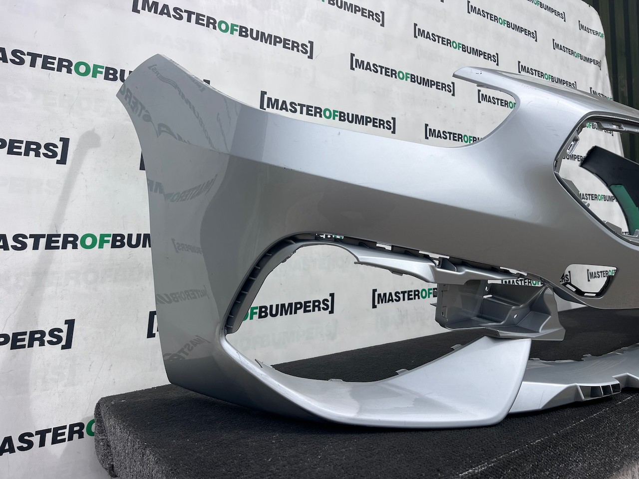 BMW Z4 Sdrive Se G29 Cabrio 2019-2026 Front Bumper Nbo Pdc Genuine [B419]