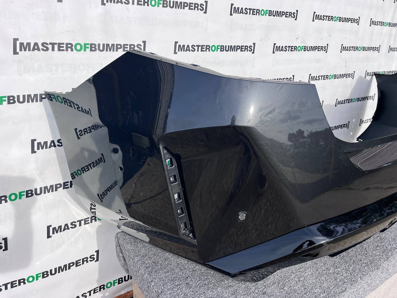BMW M5 M Power Competition Saloon G90 2024-on Rear Bumper 6 Pdc Genuine [B252]