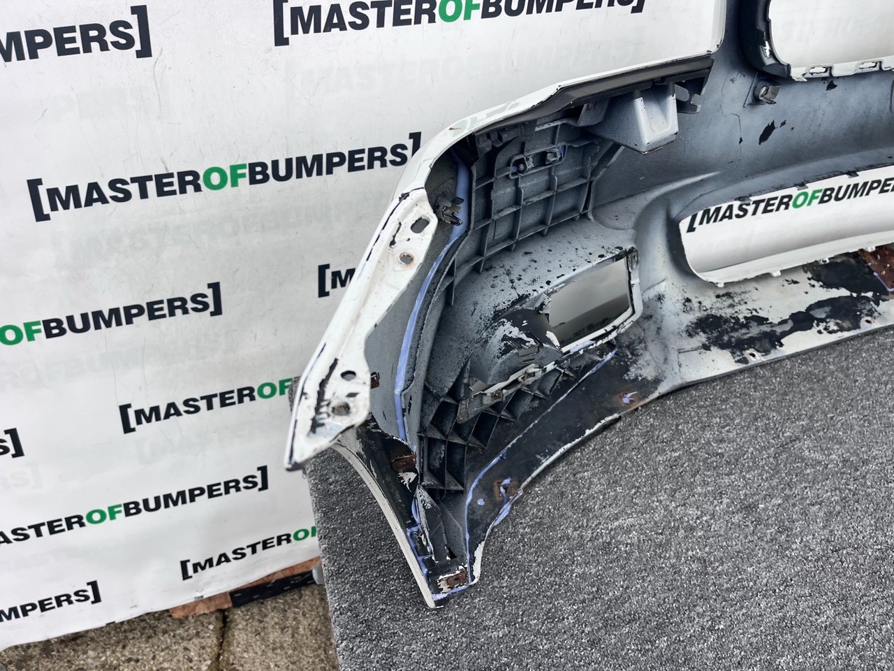 BMW 5 Series M Sport F10 F11 Front Bumper 4 Pdc + Jets Genuine [B302]