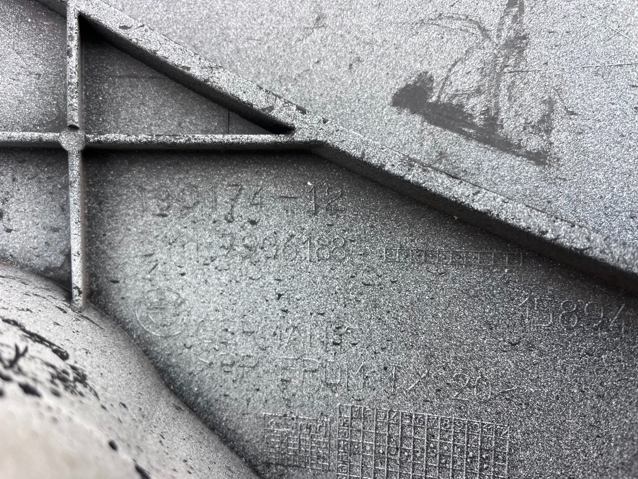 BMW 5 Series M Sport F10 F11 Front Bumper 4 Pdc + Jets Genuine [B302]