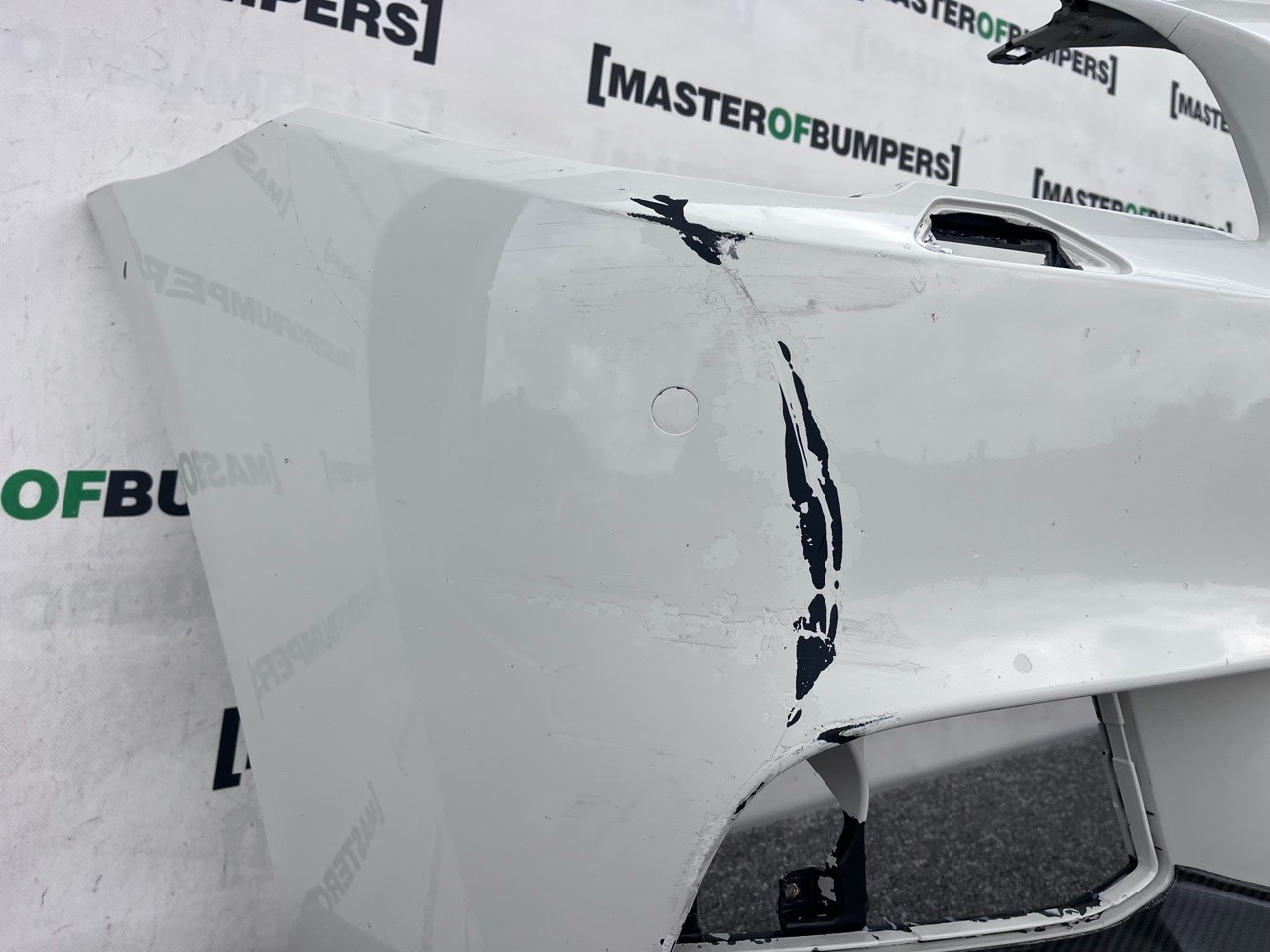 BMW 5 Series M Sport F10 F11 Front Bumper 4 Pdc + Jets Genuine [B302]