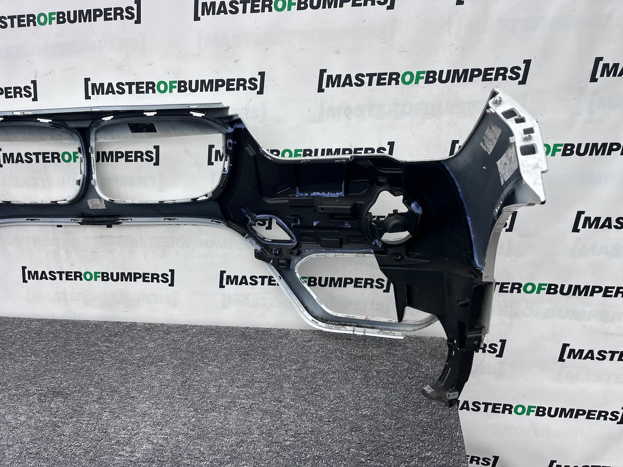 BMW X1 Sport Line Se X Drive F48 2016-2018 Front Bumper Genuine [B322]