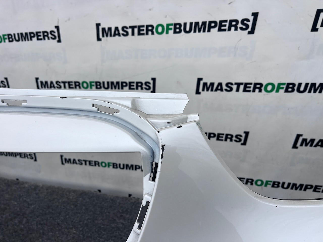 BMW X1 Sport Line Se X Drive F48 2016-2018 Front Bumper Genuine [B322]