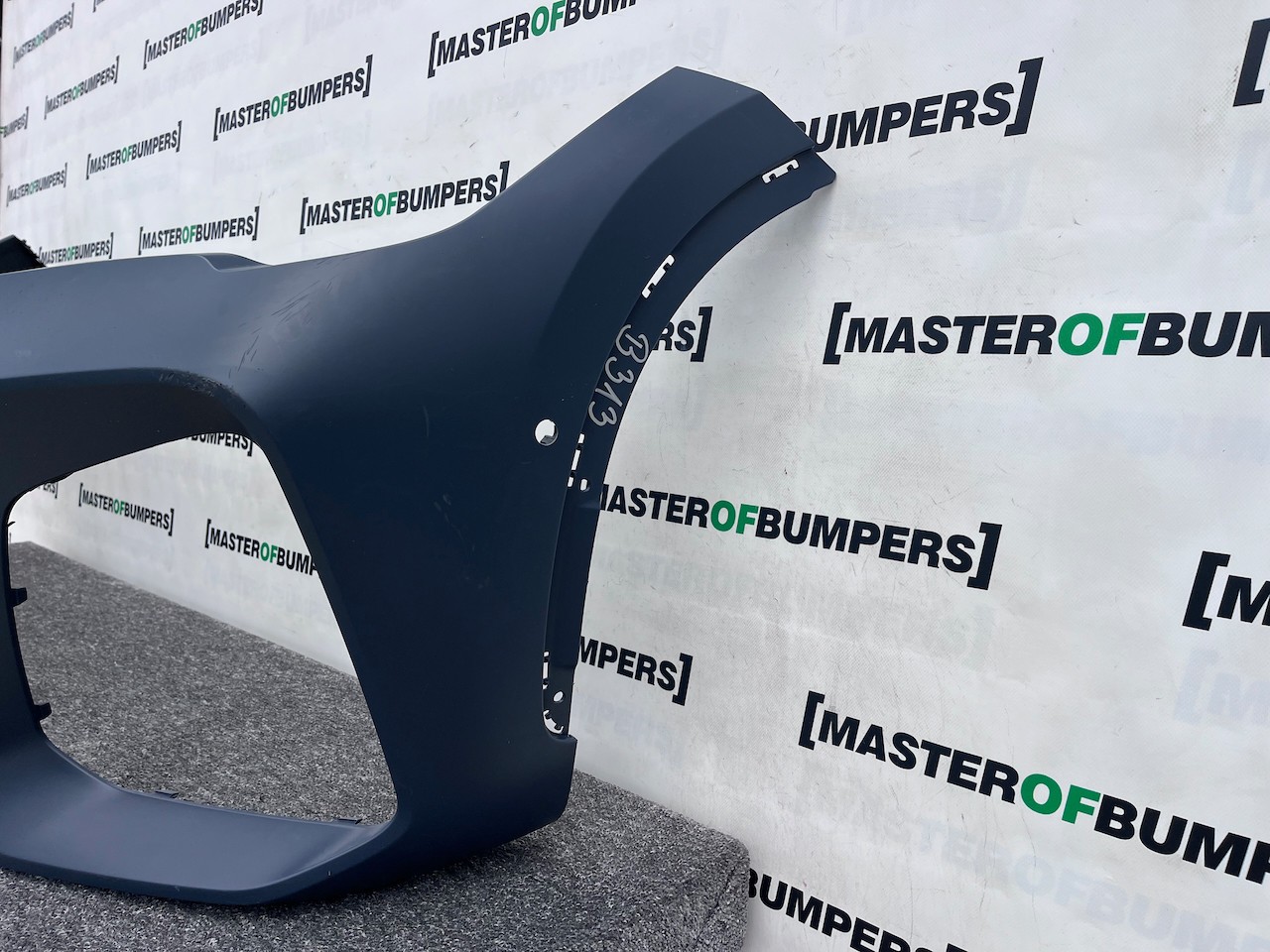 BMW X1 M Sport F48 Lci Suv 2019-2022 Front Bumper Primer 6 Pdc Genuine [B313]