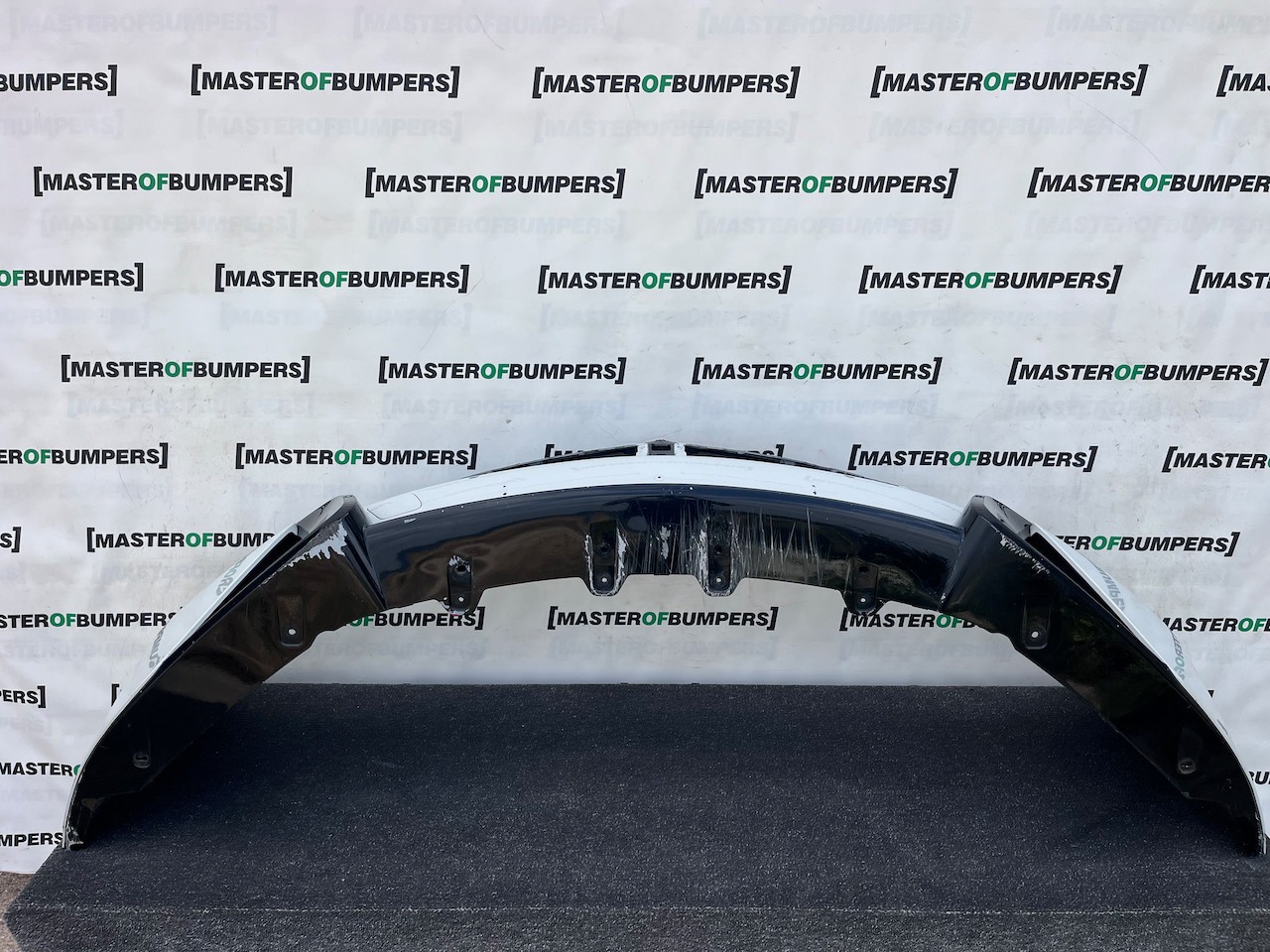 BMW I8 Hybrid Coupe 4wd 2014-2020 Front Bumper 4 Pdc Genuine [B402]
