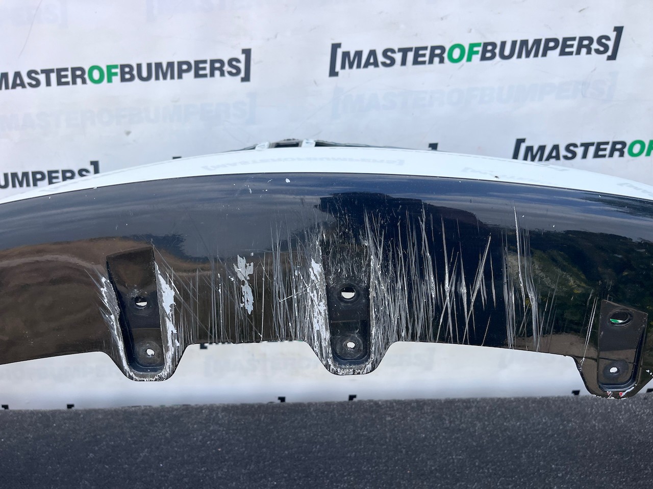 BMW I8 Hybrid Coupe 4wd 2014-2020 Front Bumper 4 Pdc Genuine [B402]