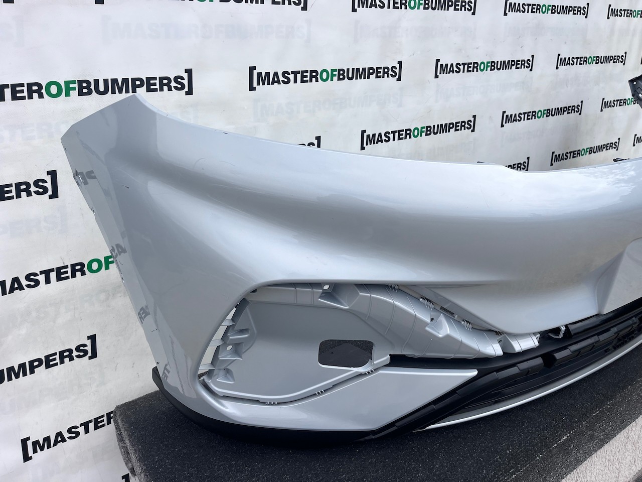 Byd Atto 3 Electric Suv 2021 - 2024 Front Bumper Genuine [p754]