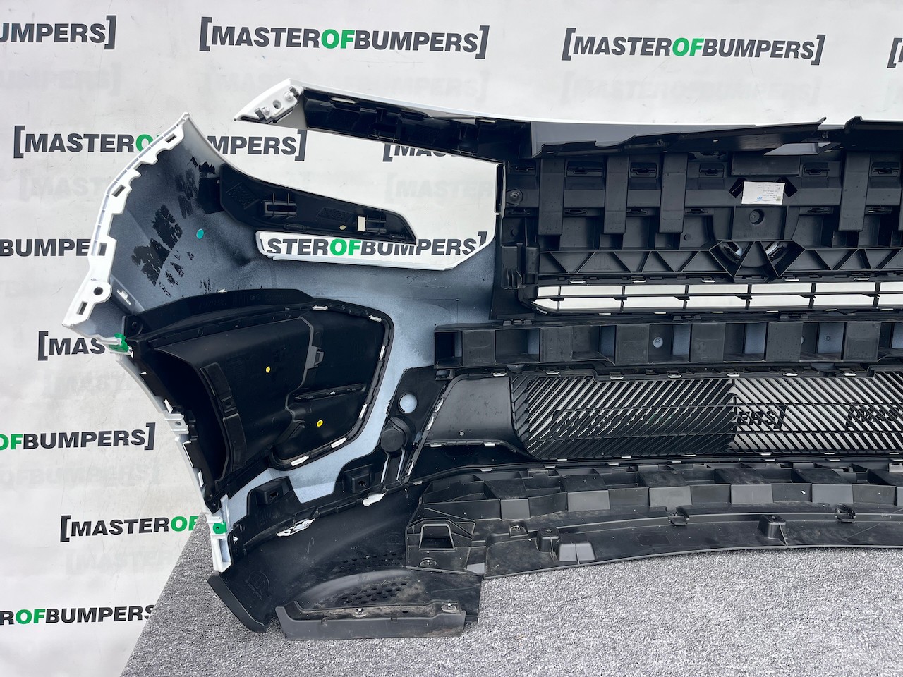 Citroen C3 Standard Hybrid Electric 2025-2027 Front Bumper No Pdc Genuine [c472]