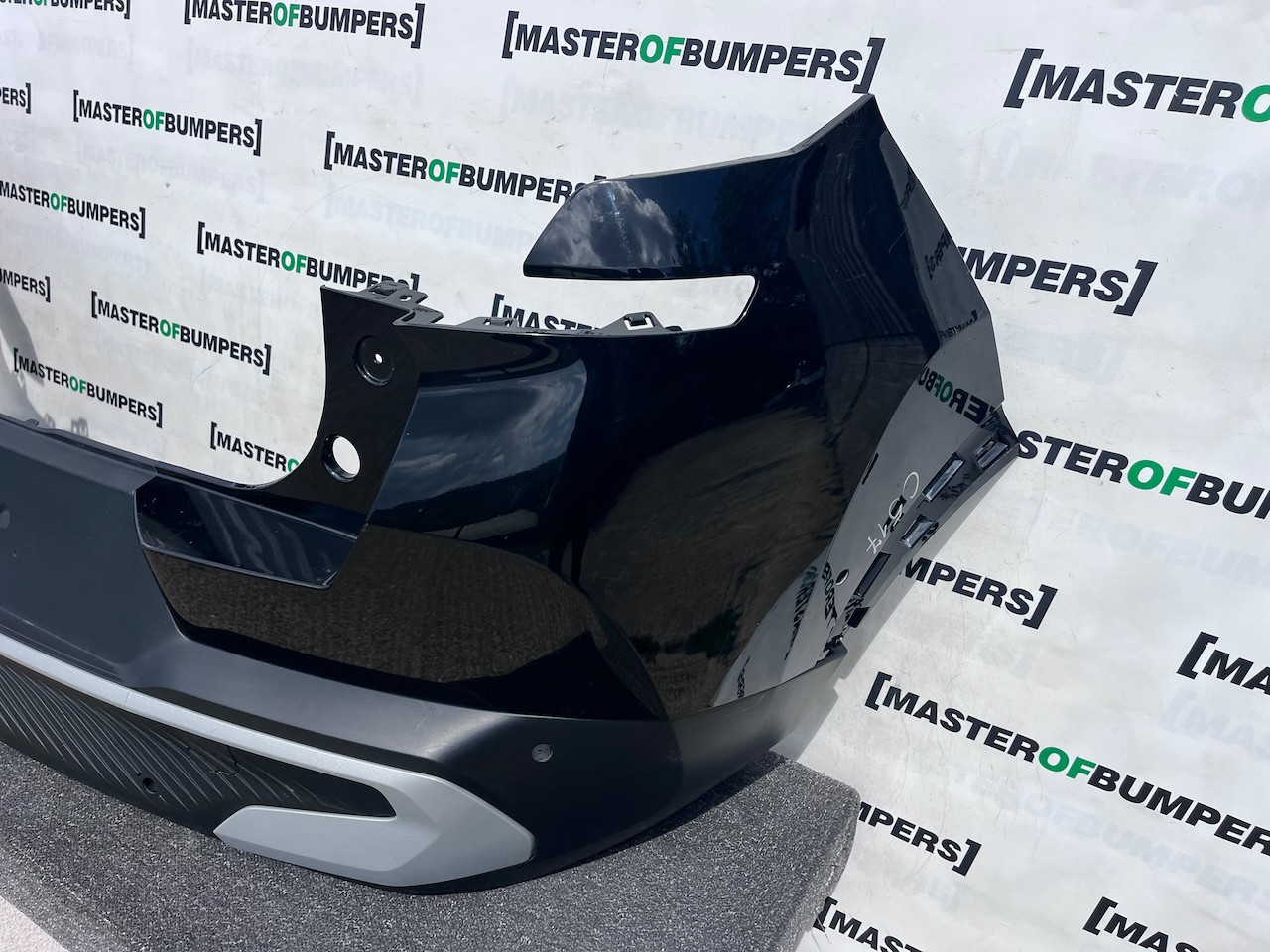 Citroen C3 Aircross Hybrid Electric 2025-2027 Rear Bumper 6 Pdc Genuine [c517]