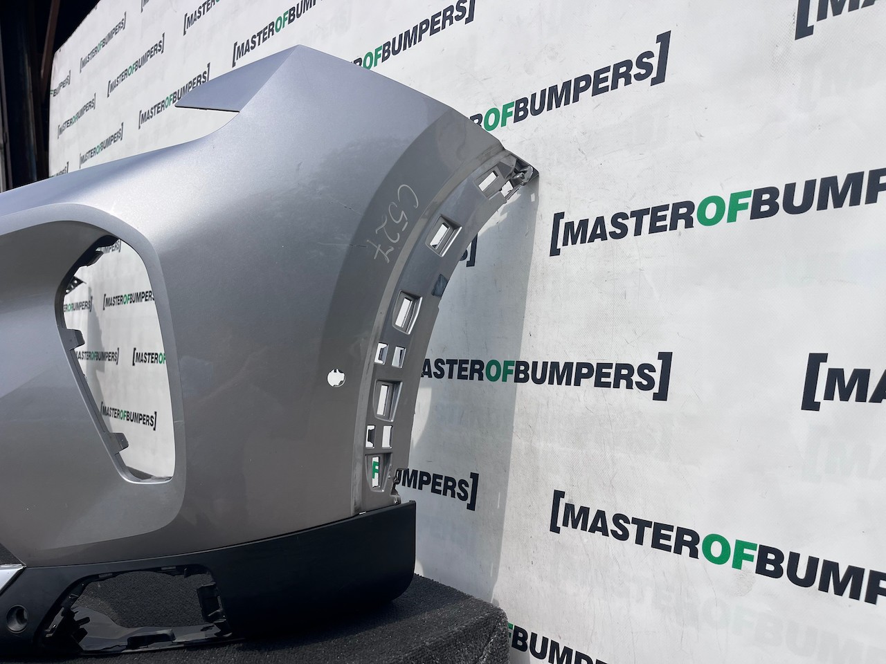 Citroen C5 Aircross Live Feel 2022-2025 Front Bumper 6 Pdc Genuine [c527]