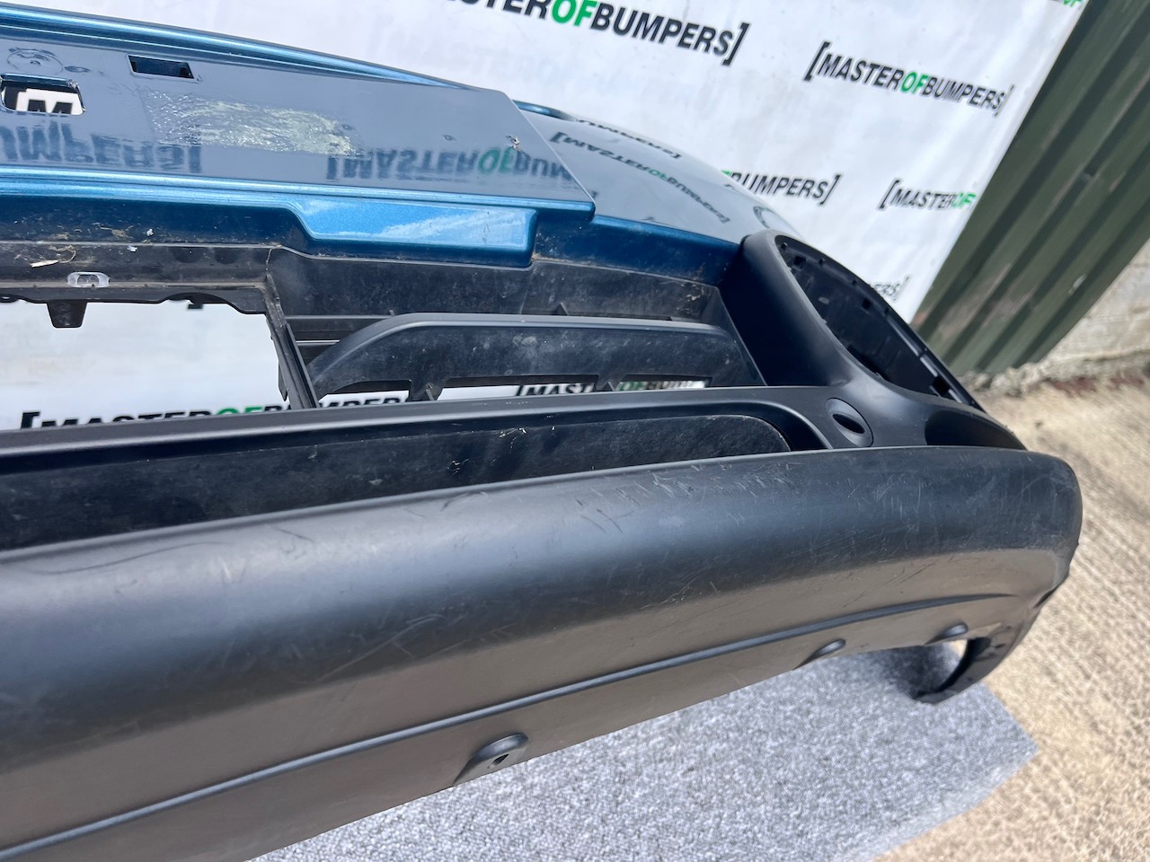 Citroen C5 Aircross Flair 2018-2022 Front Bumper 6 Pdc Genuine [c414]