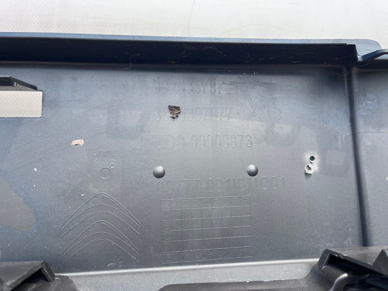 Citroen C5 Aircross Flair 2018-2022 Front Bumper 6 Pdc Genuine [c414]