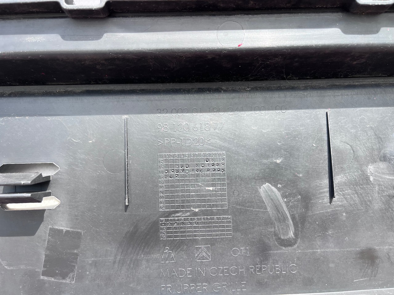 Citroen C3 Puretech Flair Hatchback 2016-2019 Front Bumper Genuine [c425]