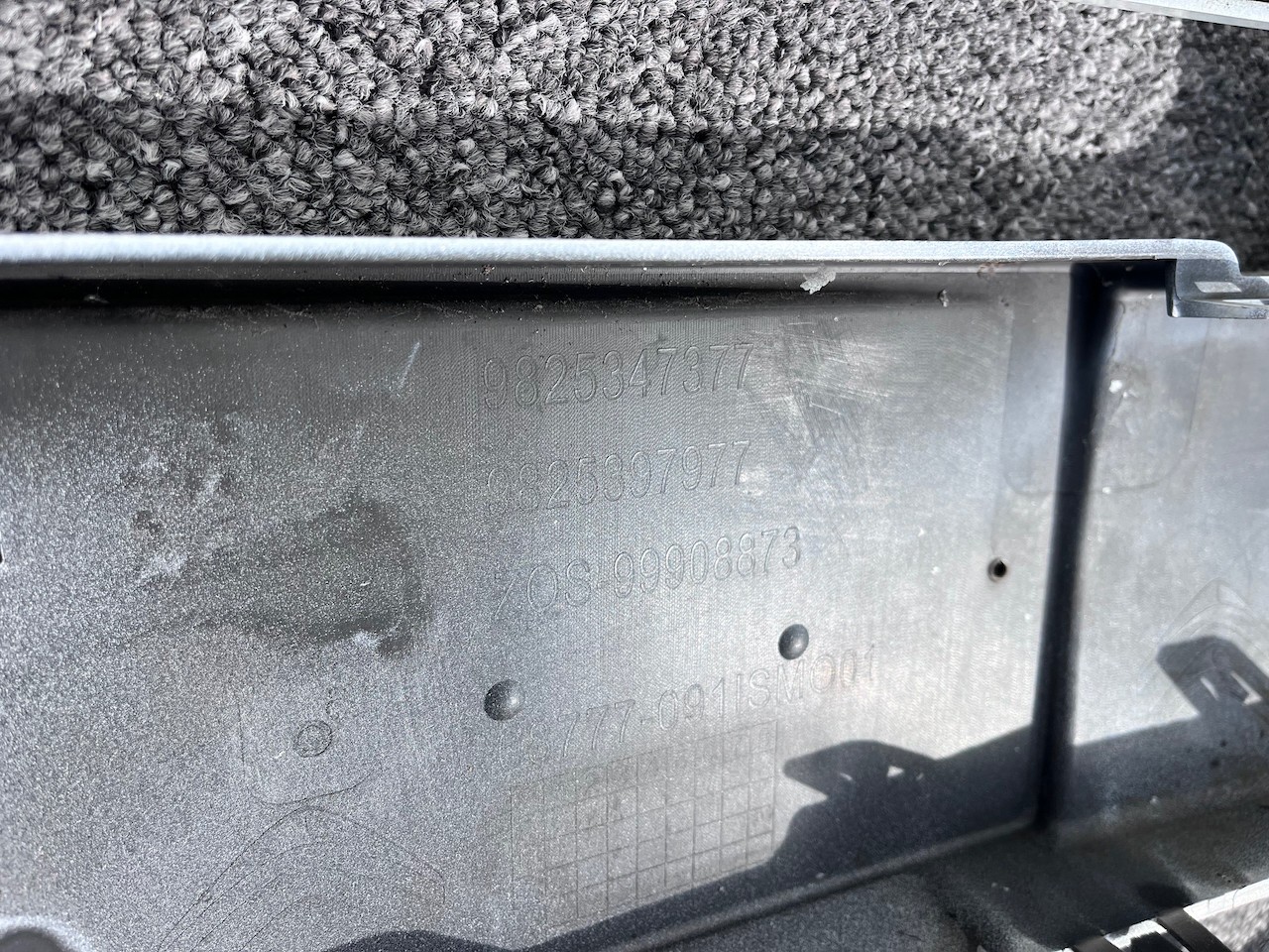 Citroen C5 Aircross Flair 2018-2022 Front Bumper 6 Pdc Genuine [c442]