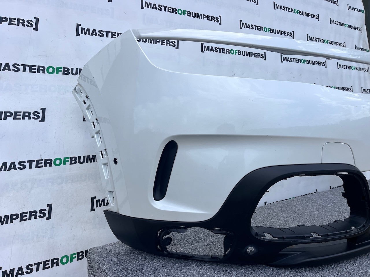 Citroen C5 Aircross Flair 2018-2022 Front Bumper 6 Pdc Genuine [c442]