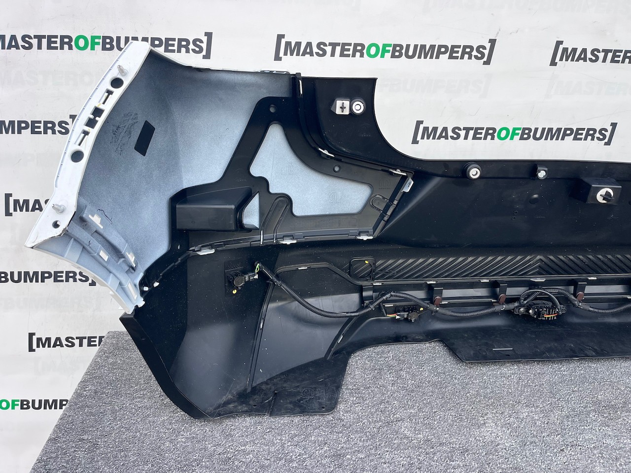 Citroen C3 Standard Hybrid Electric 2025-2027 Rear Bumper 4 Pdc Genuine [c484]