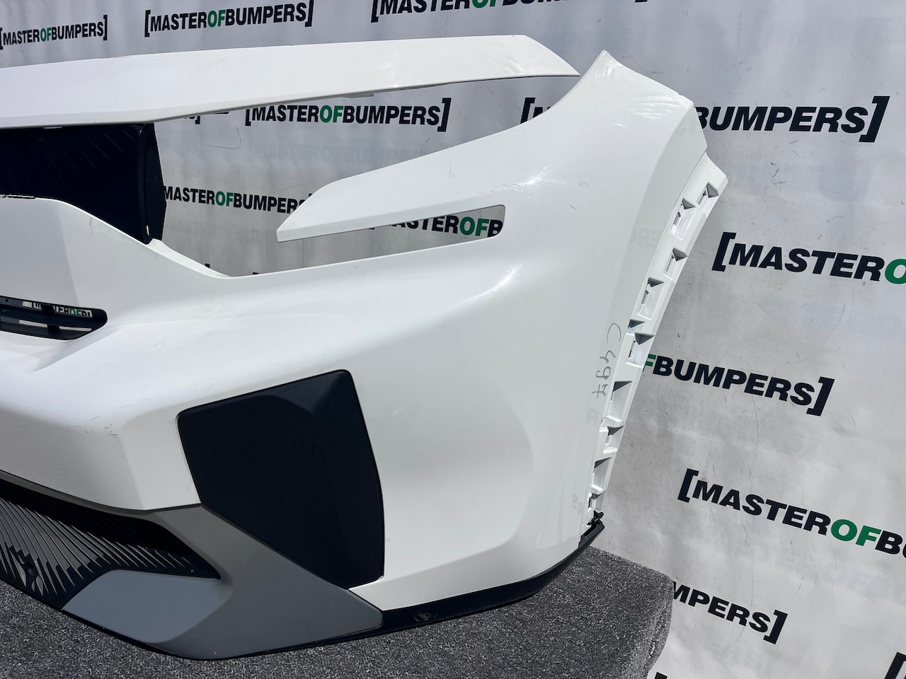 Citroen C3 Aircross Hybrid Electric 2025-2027 Front Bumper 4 Pdc Genuine [c497]