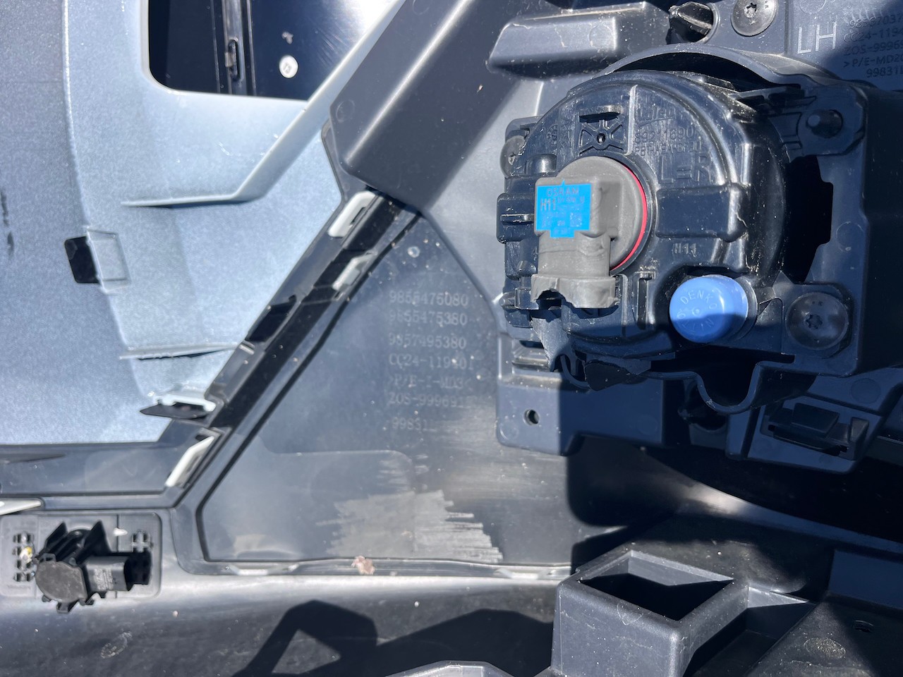 Citroen C3 Aircross Hybrid Electric 2025-2027 Front Bumper 6 Pdc Genuine [c496]