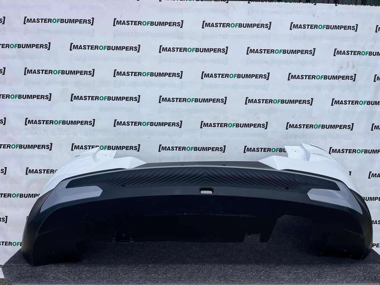 Citroen C3 Aircross Hybrid Electric 2025-2027 Rear Bumper 4 Pdc Genuine [c516]