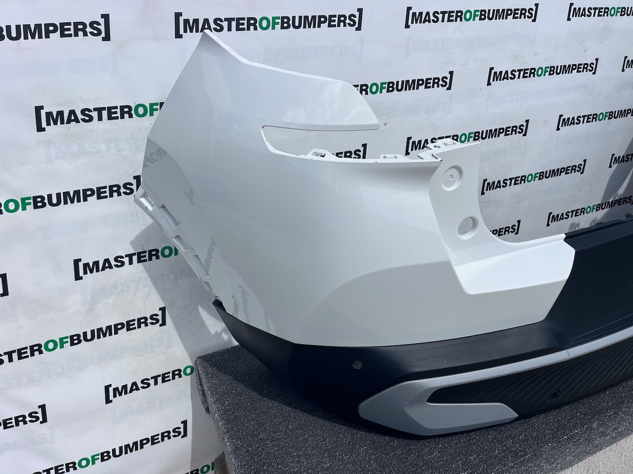Citroen C3 Aircross Hybrid Electric 2025-2027 Rear Bumper 4 Pdc Genuine [c516]