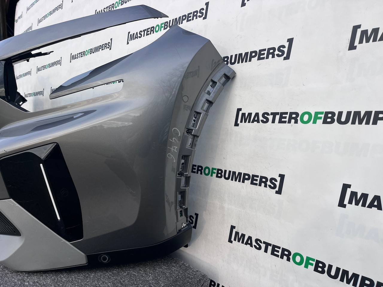 Citroen C3 Aircross Hybrid Electric 2025-2027 Front Bumper 6 Pdc Genuine [c476]