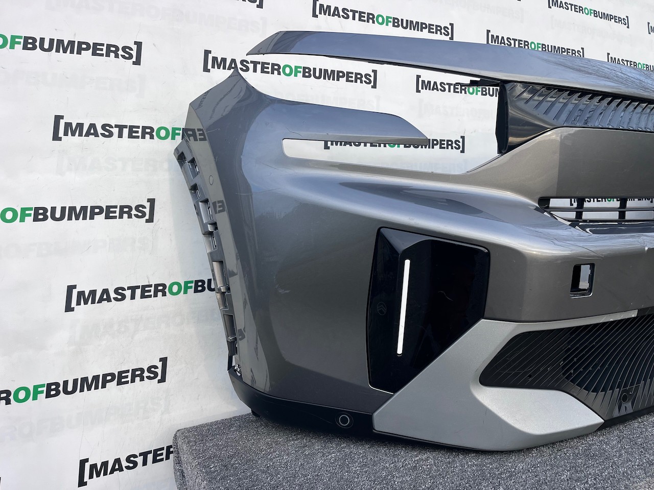 Citroen C3 Aircross Hybrid Electric 2025-2027 Front Bumper 6 Pdc Genuine [c476]