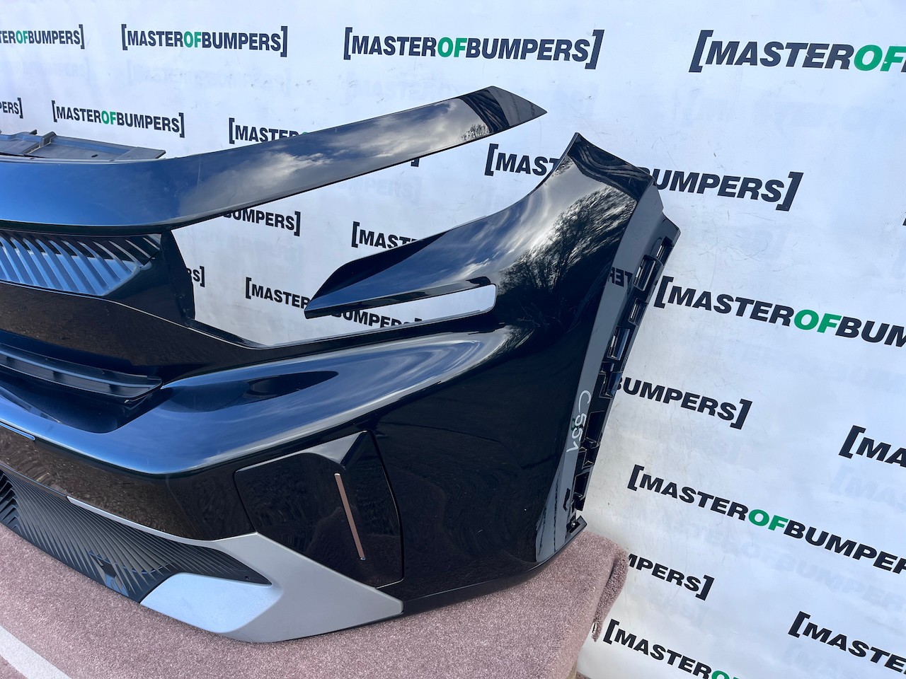 Citroen C3 Aircross Hybrid Electric 2025-2027 Front Bumper No Pdc Genuine [c551]