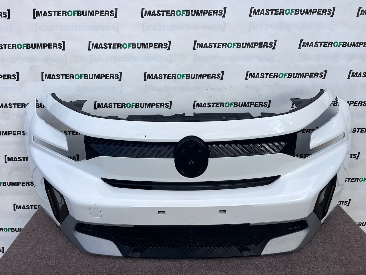 Citroen C3 Aircross Hybrid Electric 2025-2027 Front Bumper 6 Pdc Genuine [c555]