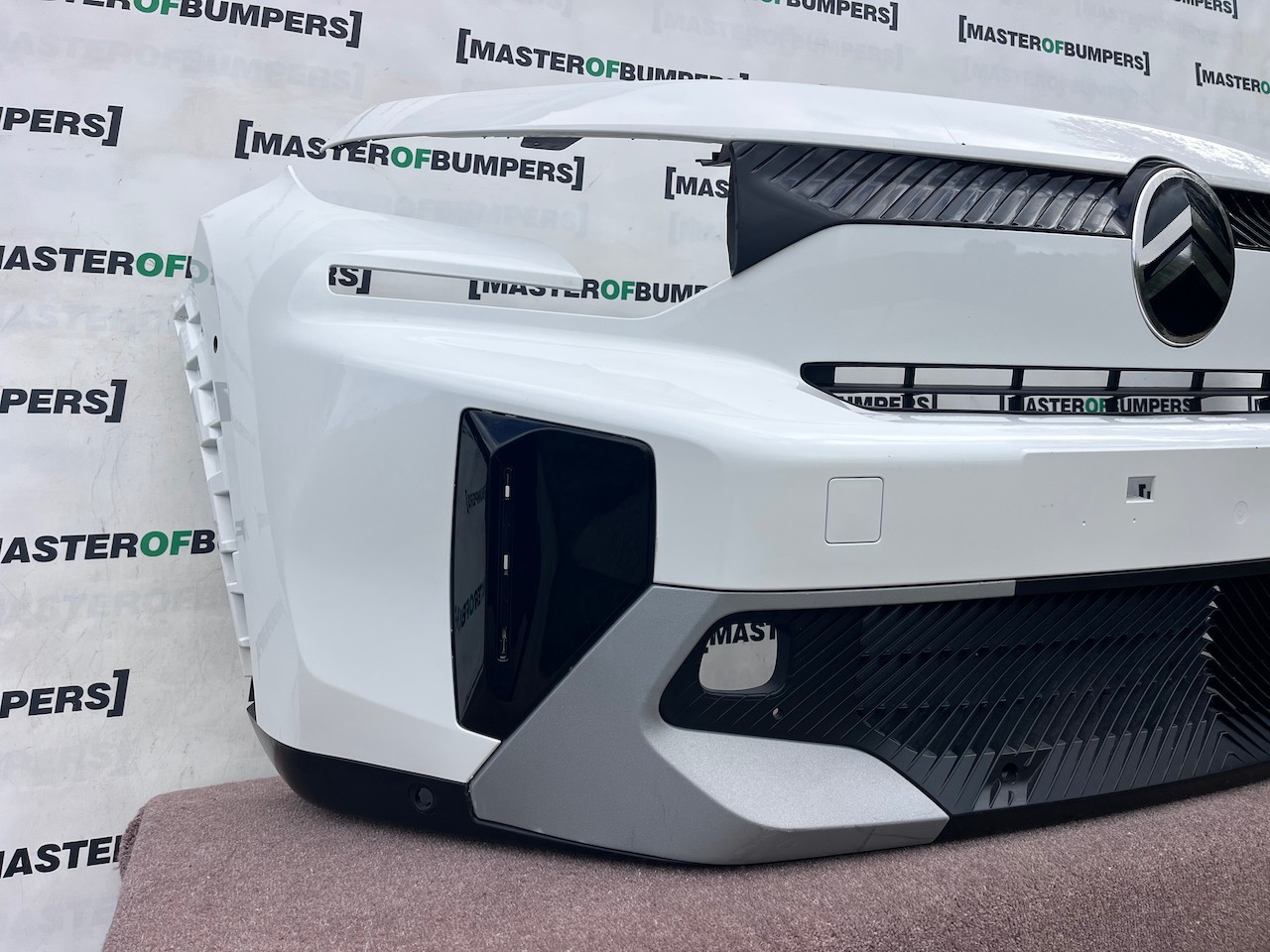 Citroen C3 Aircross Hybrid Electric 2025-2027 Front Bumper 6 Pdc Genuine [c550]