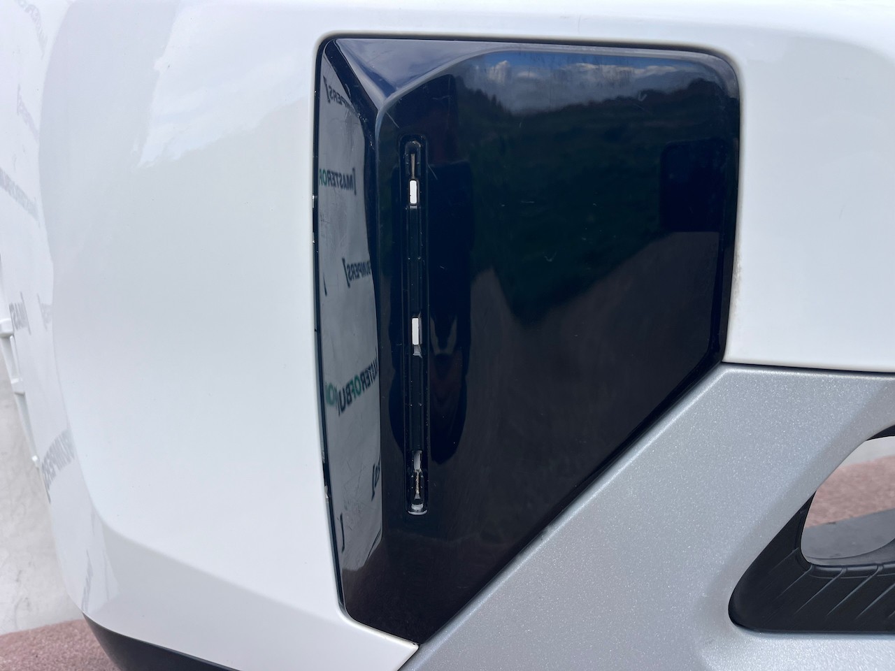 Citroen C3 Aircross Hybrid Electric 2025-2027 Front Bumper 6 Pdc Genuine [c550]