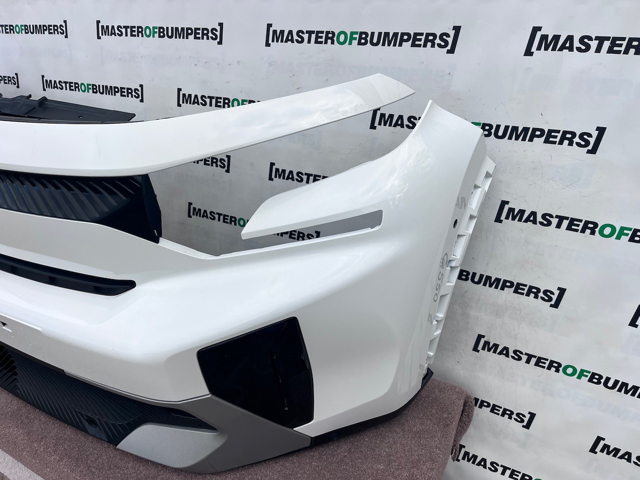Citroen C3 Aircross Hybrid Electric 2025-2027 Front Bumper 6 Pdc Genuine [c550]