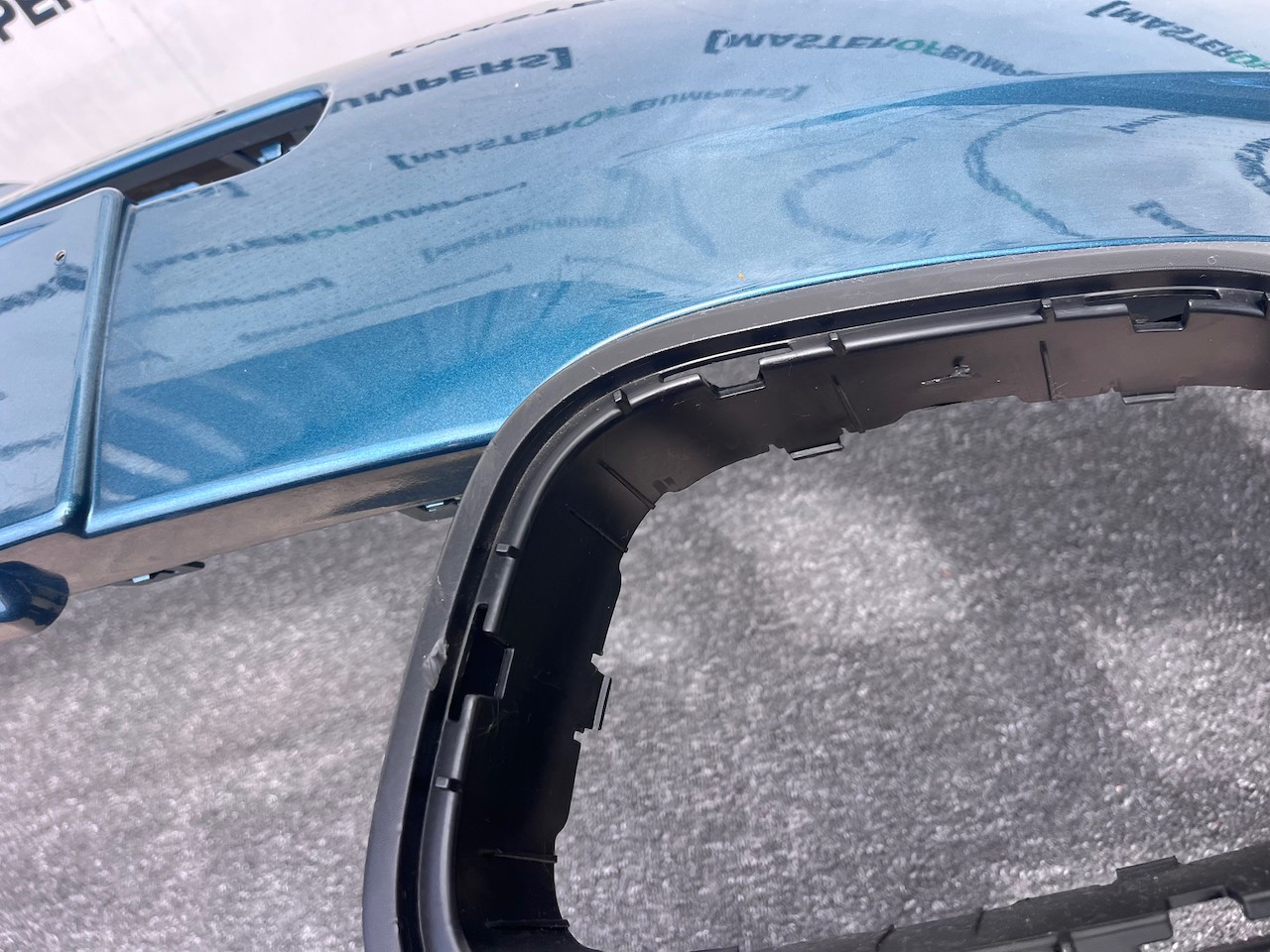 Citroen C5 Aircross Flair 2018-2022 Front Bumper 6 Pdc Genuine [c364]