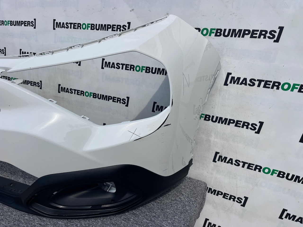 Citroen C4 Sense Pure Tech 2021-2025 Front Bumper No Pdc Genuine [c424]