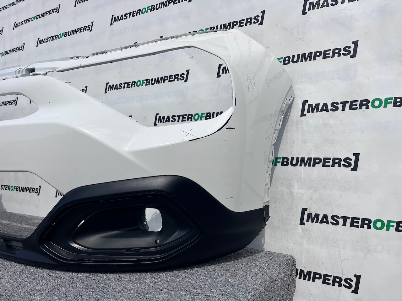 Citroen C4 Sense Pure Tech 2021-2025 Front Bumper No Pdc Genuine [c424]