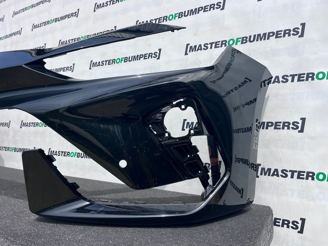 Cupra Leon E- Hybrid Hatchback Lift 2024-2027 Front Bumper 4 Pdc Genuine [o692]