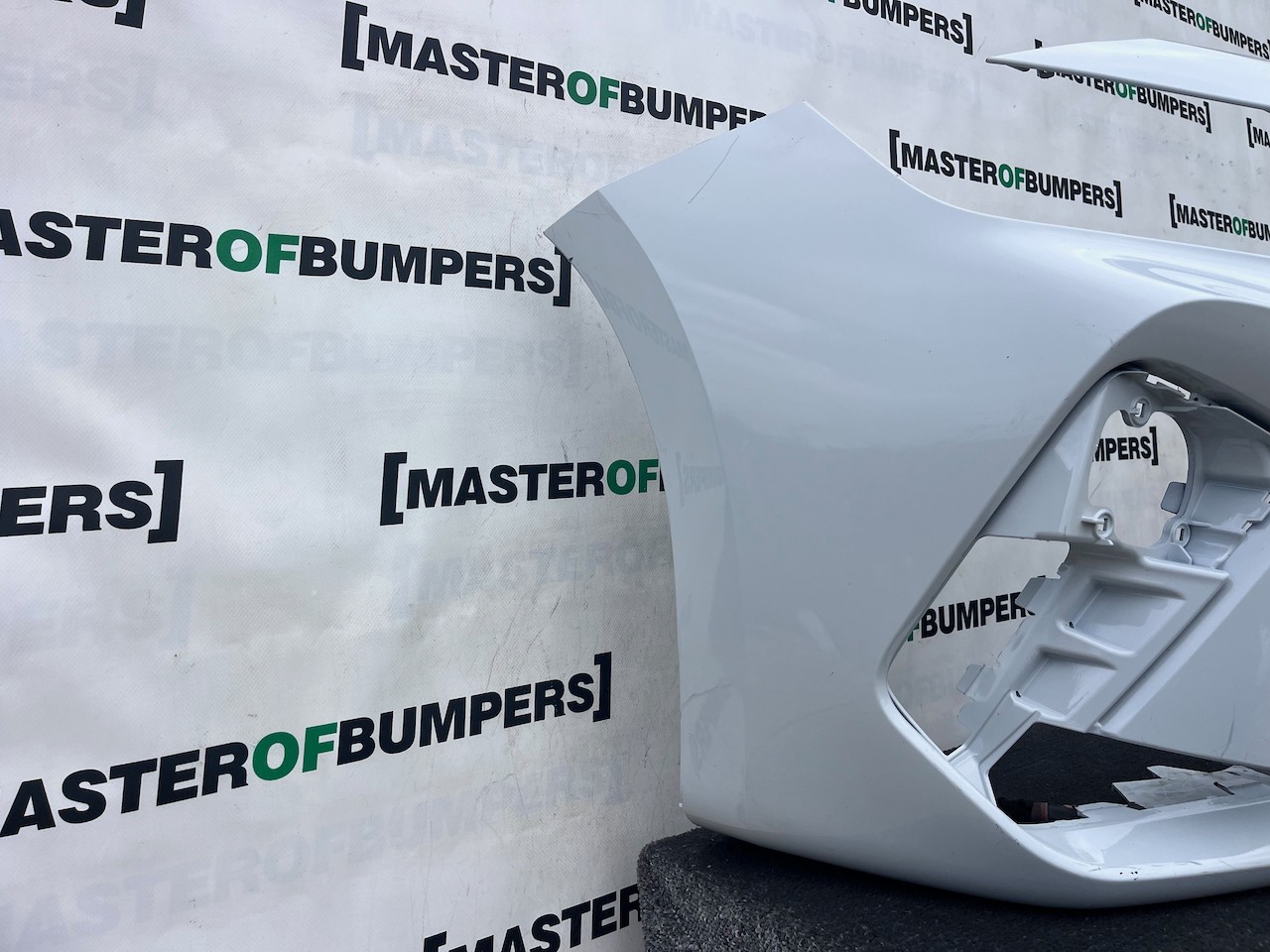 Cupra Leon E- Hybrid Hatchback Lift 2024-2027 Front Bumper 4 Pdc Genuine [o742]