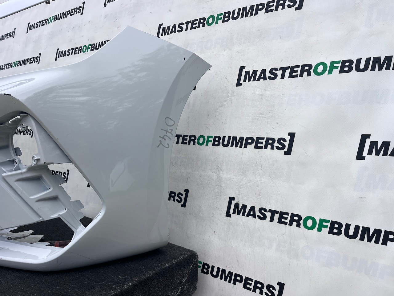 Cupra Leon E- Hybrid Hatchback Lift 2024-2027 Front Bumper 4 Pdc Genuine [o742]