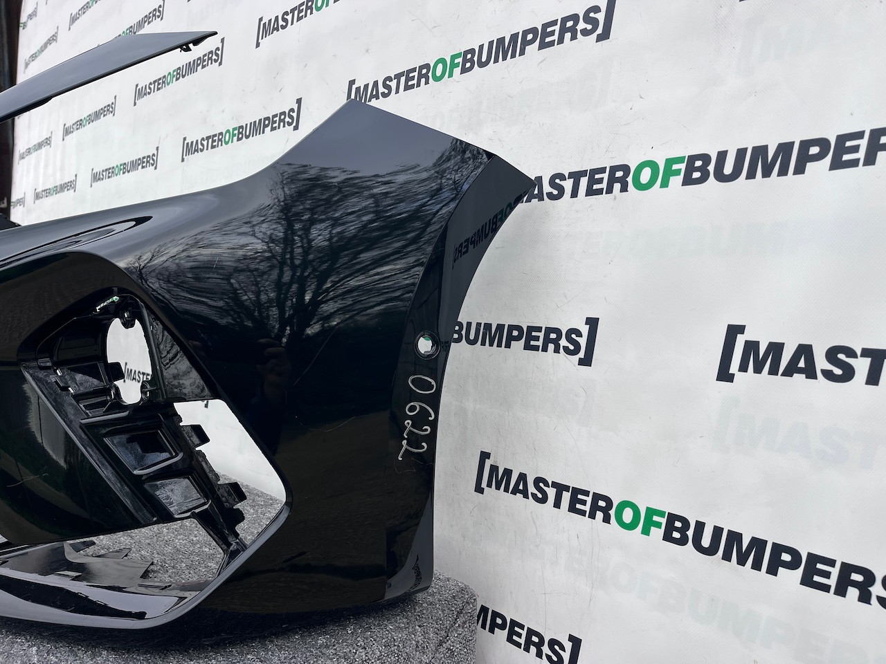 Cupra Leon E- Hybrid Hatchbac Mk1 Lift 2024-on Front Bumper 6 Pdc Genuine [o622]