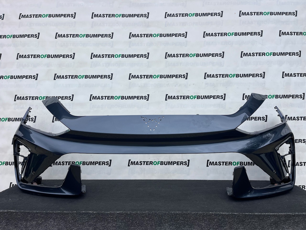 Cupra Leon E- Hybrid Hatchback Lift 2024-2027 Front Bumper 6 Pdc Genuine [o743]