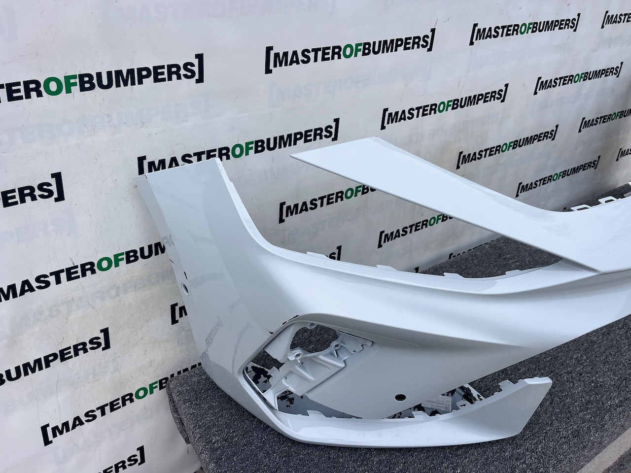 Cupra Leon E- Hybrid Hatchbac Mk1 Lift 2024-on Front Bumper 6 Pdc Genuine [o610]