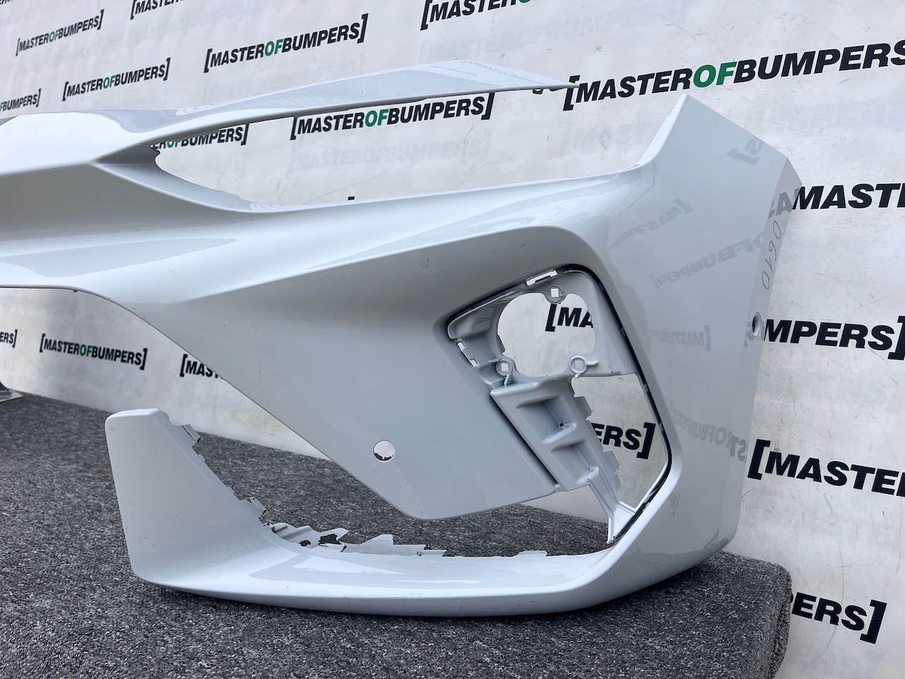 Cupra Leon E- Hybrid Hatchbac Mk1 Lift 2024-on Front Bumper 6 Pdc Genuine [o610]