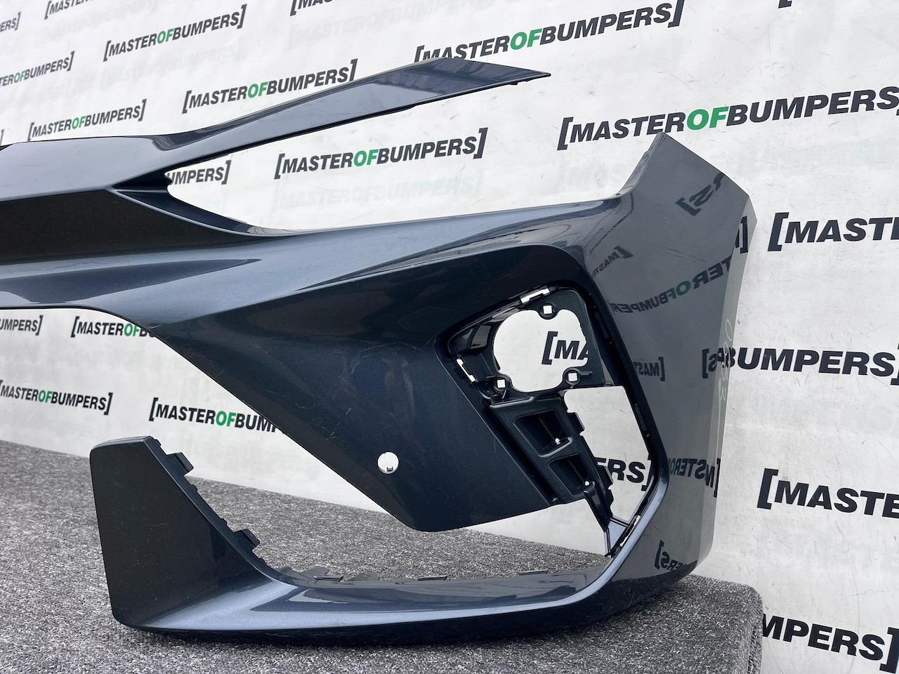 Cupra Leon E- Hybrid Hatchbac Mk1 Lift 2024-on Front Bumper 4 Pdc Genuine [o633]