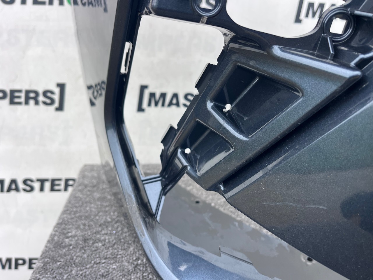 Cupra Leon E- Hybrid Hatchbac Mk1 Lift 2024-on Front Bumper 4 Pdc Genuine [o633]