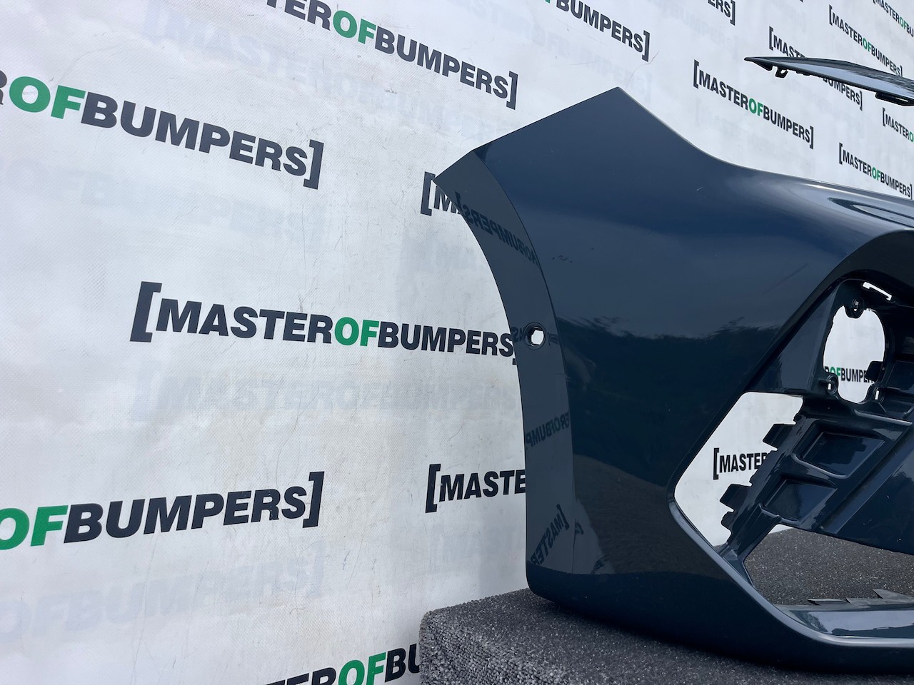 Cupra Leon E- Hybrid Hatchback Lift 2024-2027 Front Bumper 6 Pdc Genuine [o693]